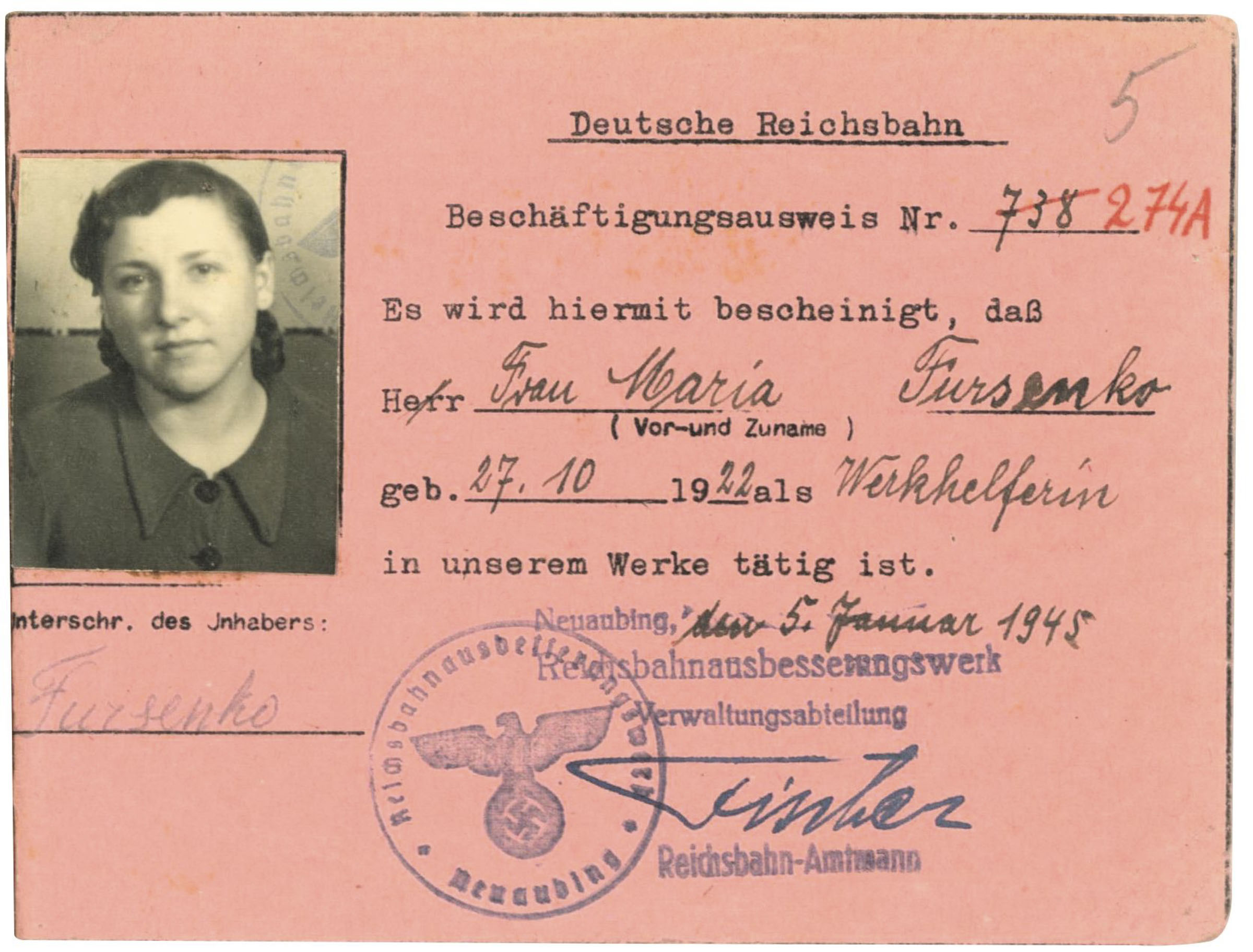 Historischer Arbeitsausweis von Maria Fursenko